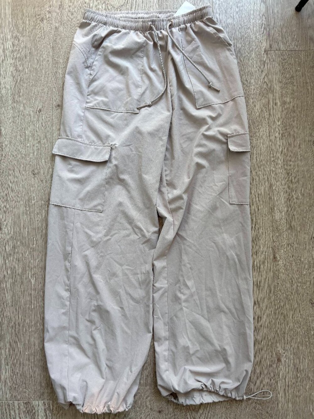 HOLLISTER BEIGE TRACK PANTS